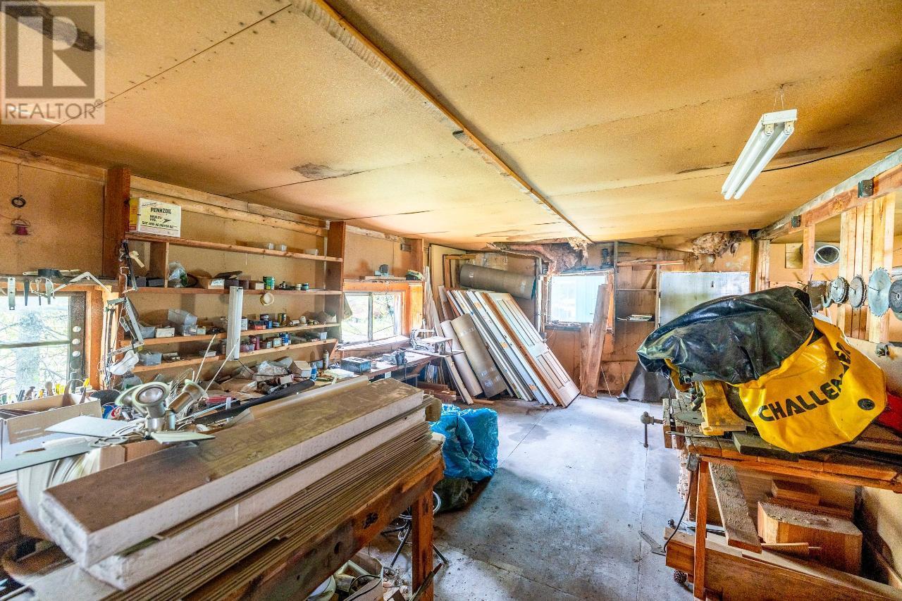 6542 Morrissey Road, Elk Valley, British Columbia  V0B 1M1 - Photo 44 - 2471199