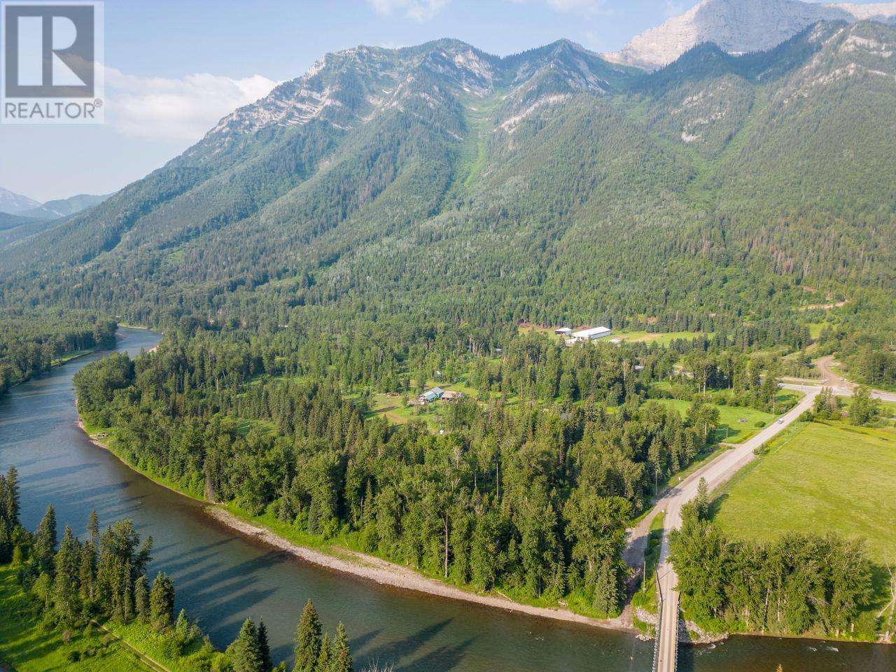 6542 Morrissey Road, Elk Valley, British Columbia  V0B 1M1 - Photo 1 - 2471199