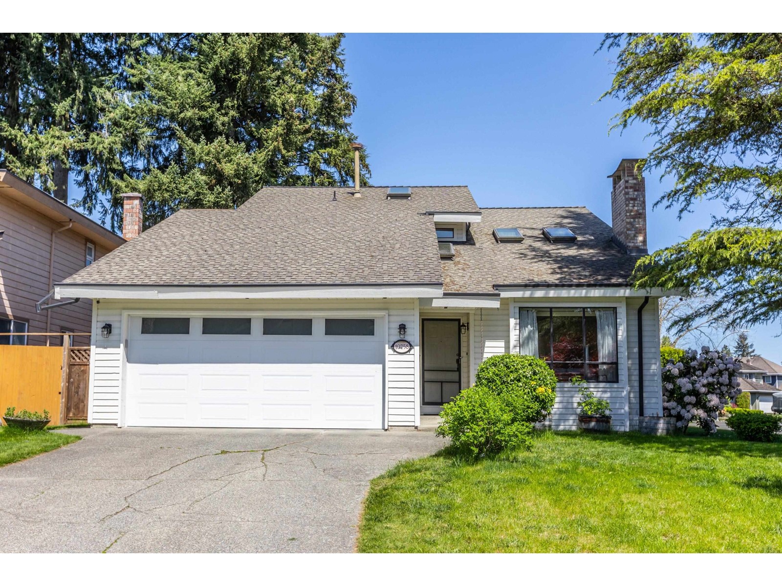Property at 10758 FRASERGLEN DRIVE image 1