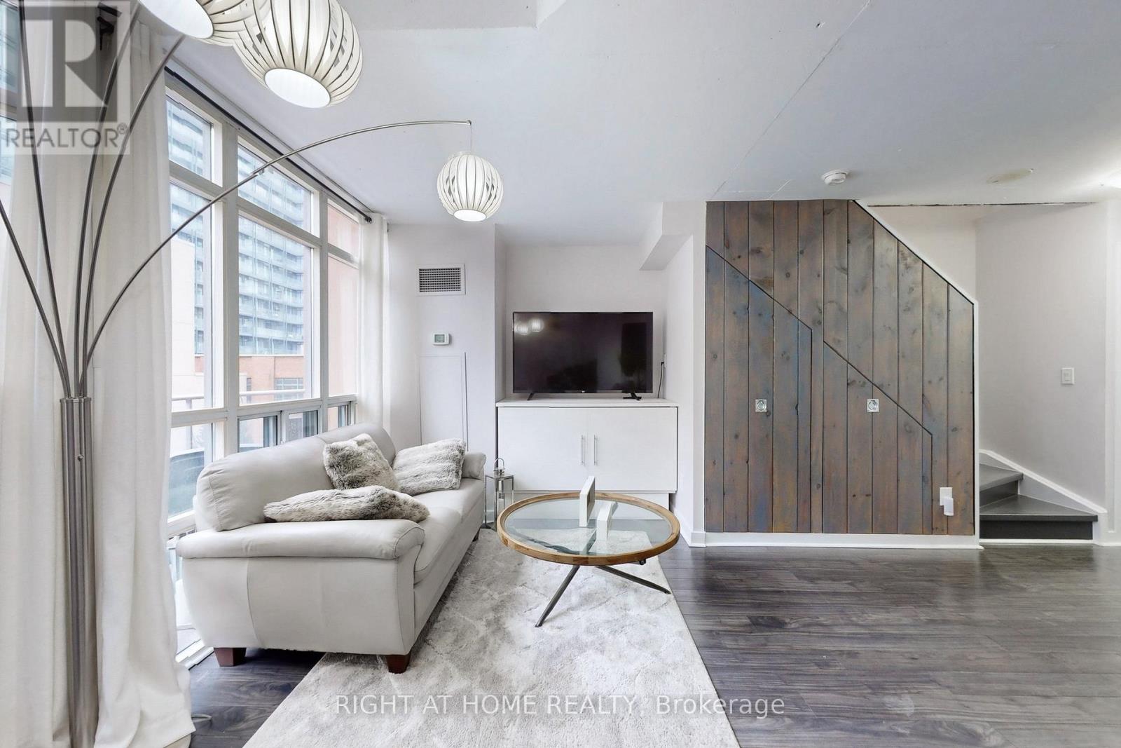 401 - 255 Richmond Street E, Toronto, Ontario  M5A 4T7 - Photo 9 - C12023897