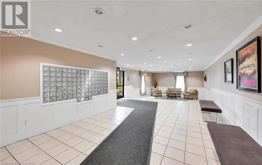 3025 Queen Frederica Drive Unit# 201, Mississauga, Ontario  L5R 3E7 - Photo 5 - 40724268