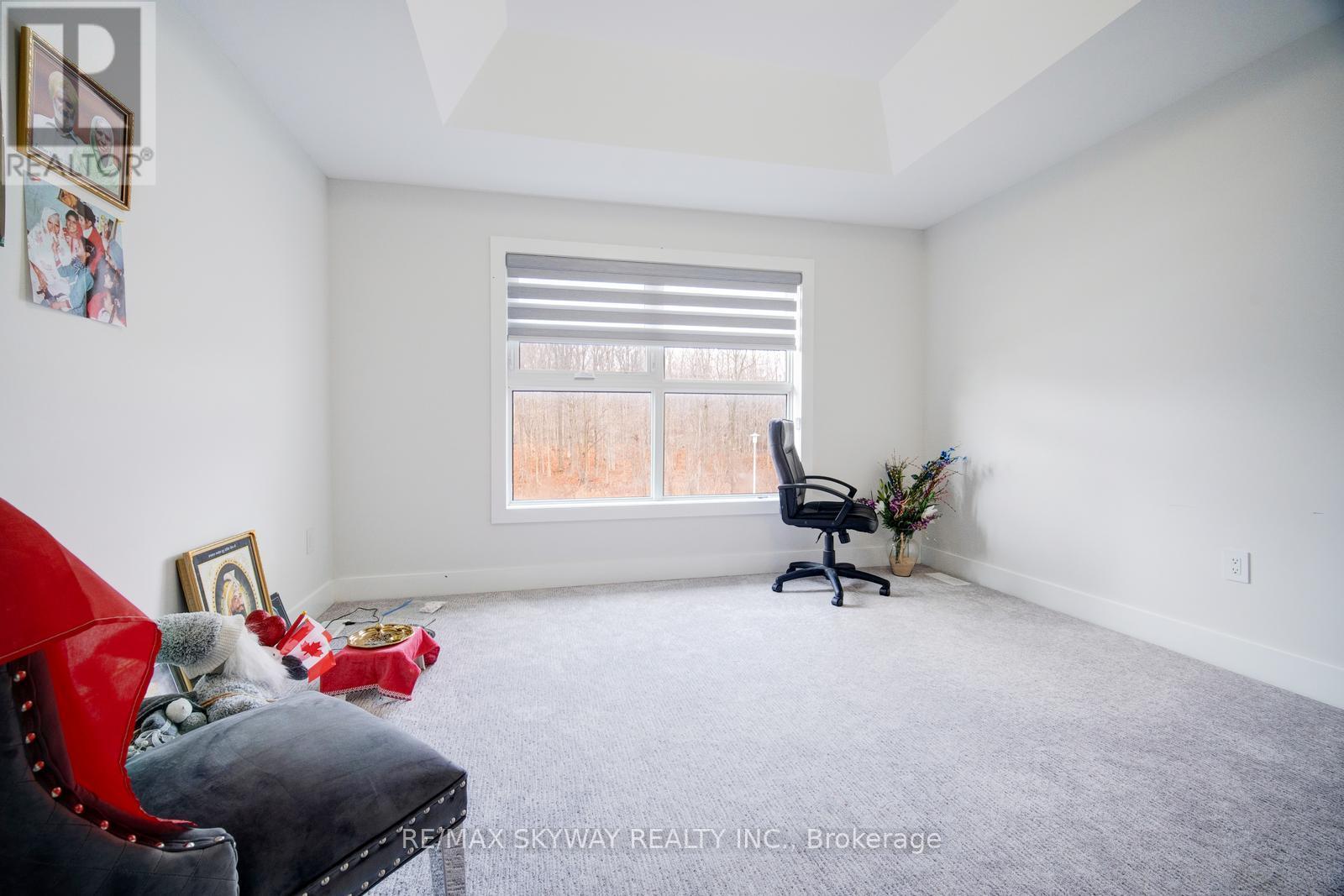 2344 Wickerson Road, London South, Ontario  N6K 0C3 - Photo 39 - X12038713