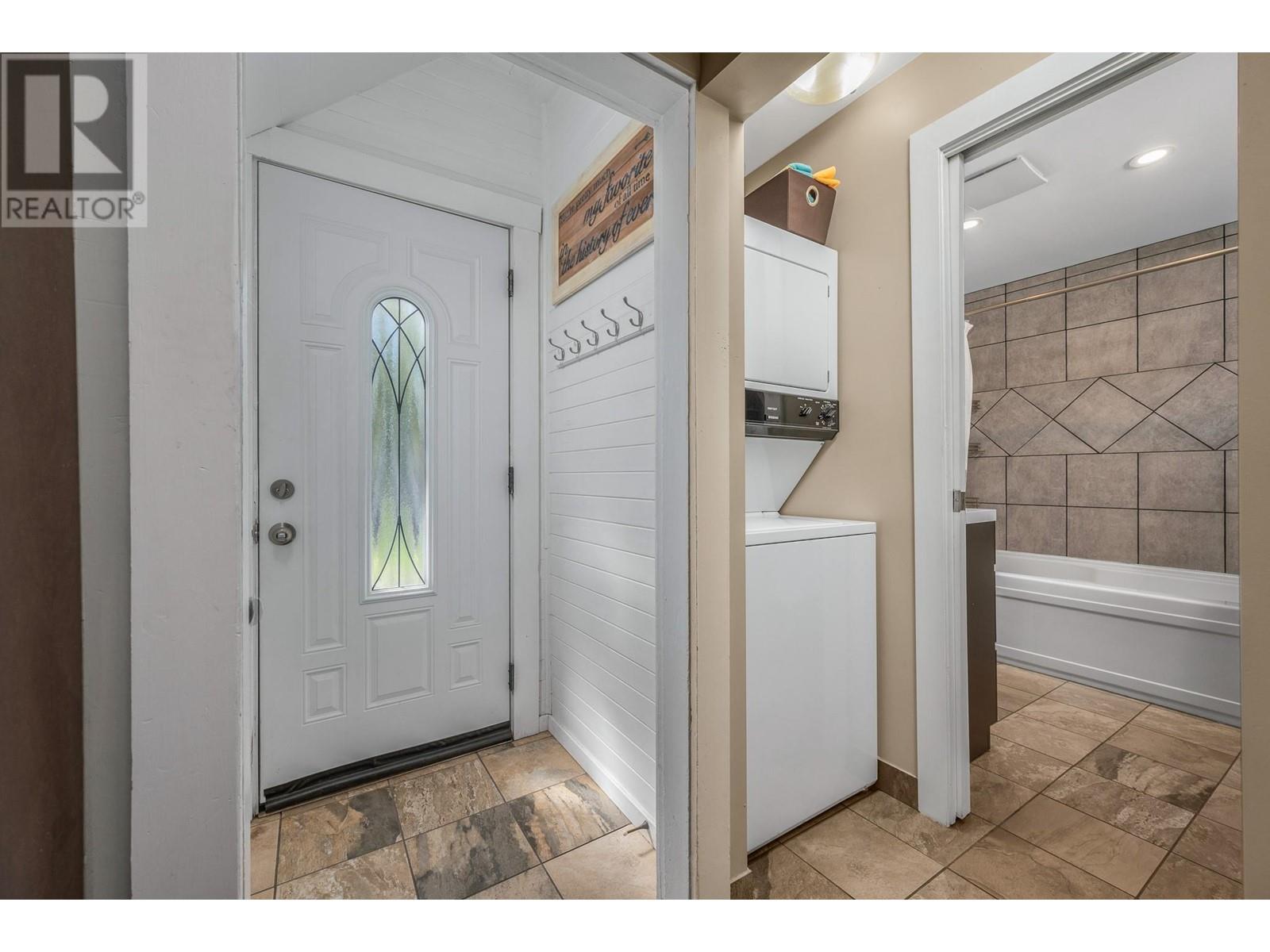 4204 30th Street, Vernon, British Columbia  V1T 5G3 - Photo 11 - 10345690