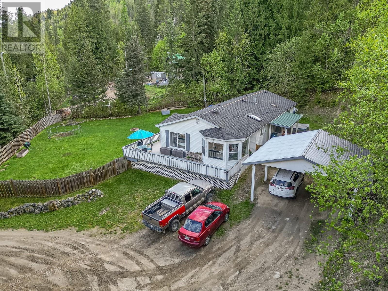 725 Abbington Lane, Tappen, British Columbia  V0E 2X0 - Photo 41 - 10337390