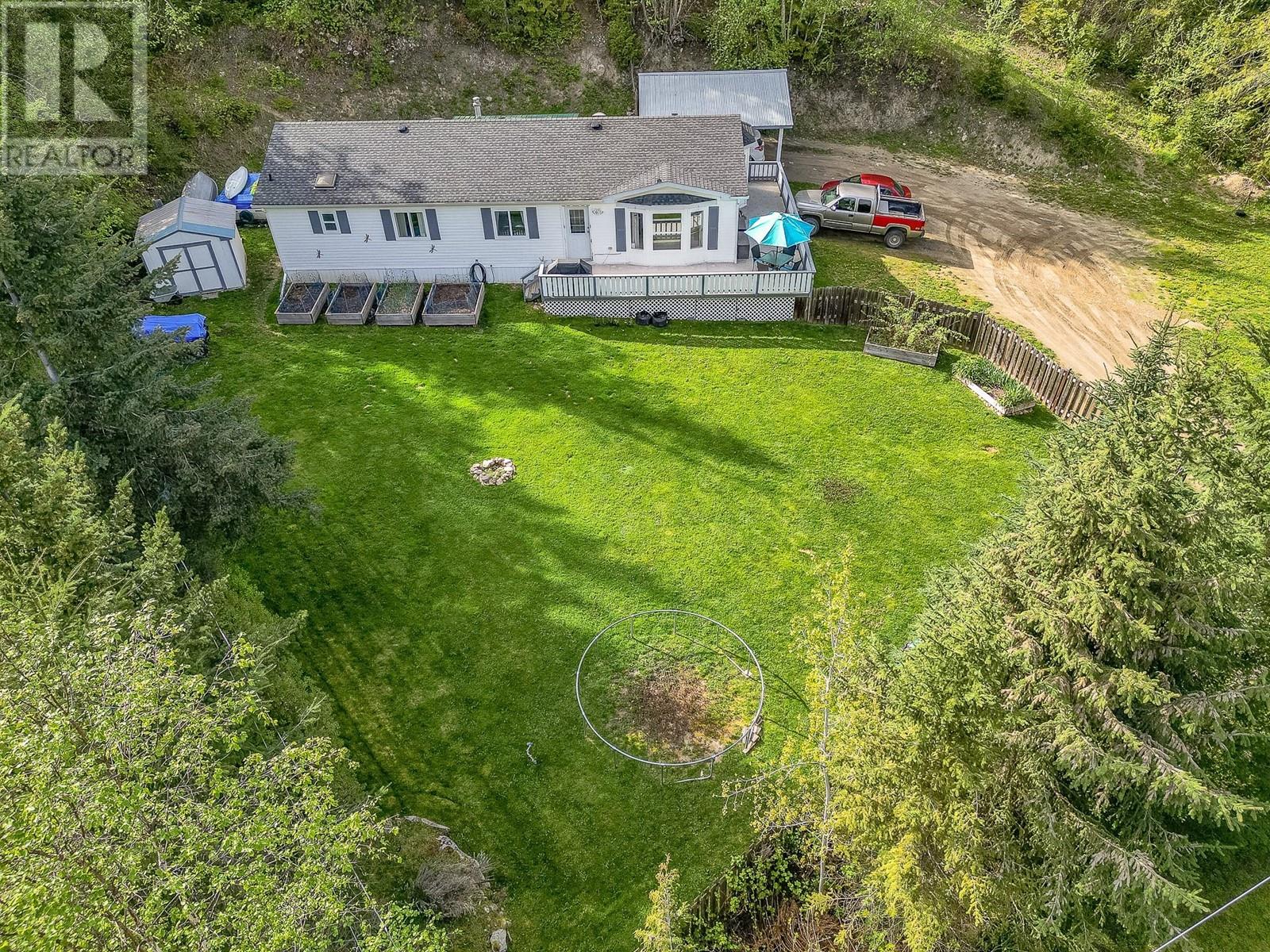 725 Abbington Lane, Tappen, British Columbia  V0E 2X0 - Photo 42 - 10337390