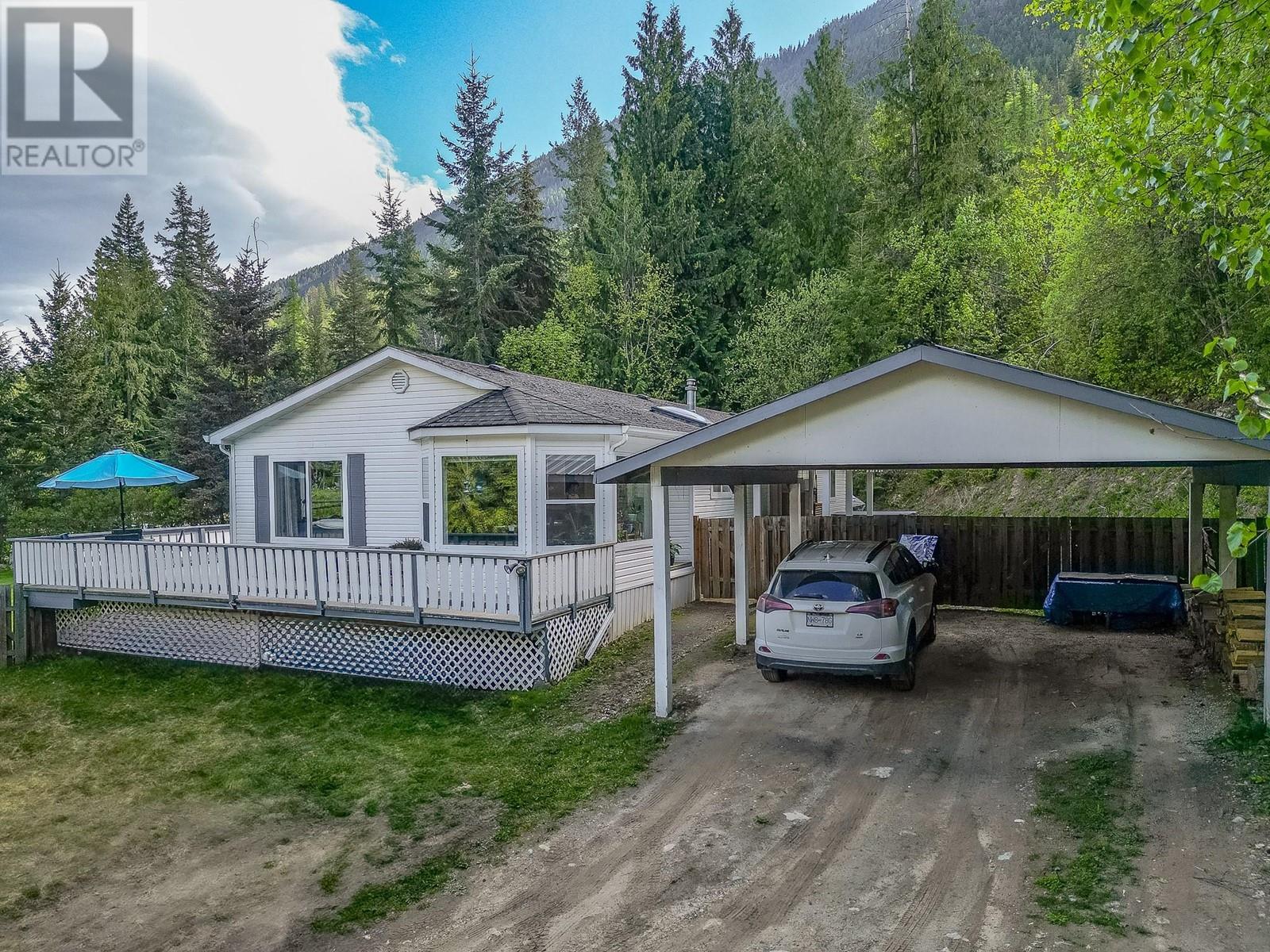 725 Abbington Lane, Tappen, British Columbia  V0E 2X0 - Photo 45 - 10337390