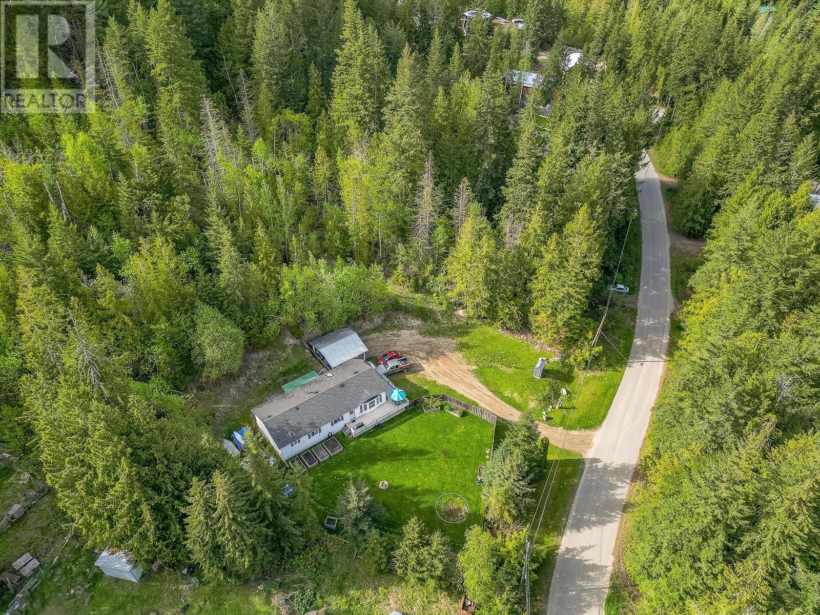 725 Abbington Lane, Tappen, British Columbia  V0E 2X0 - Photo 51 - 10337390