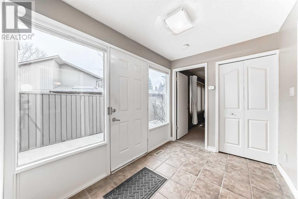 Property at 827, 860 Midridge Drive SE image 5