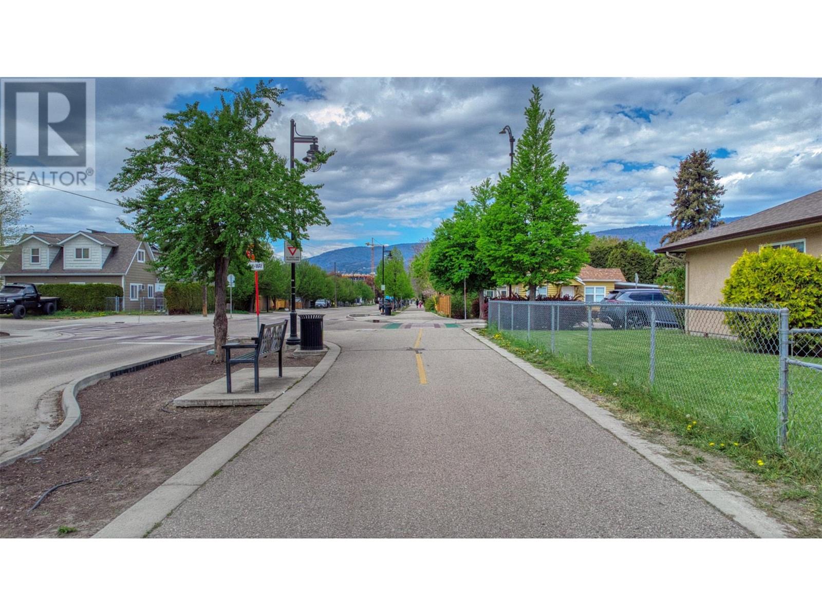 1018 Cawston Avenue, Kelowna, British Columbia  V1Y 6Z9 - Photo 5 - 10341130