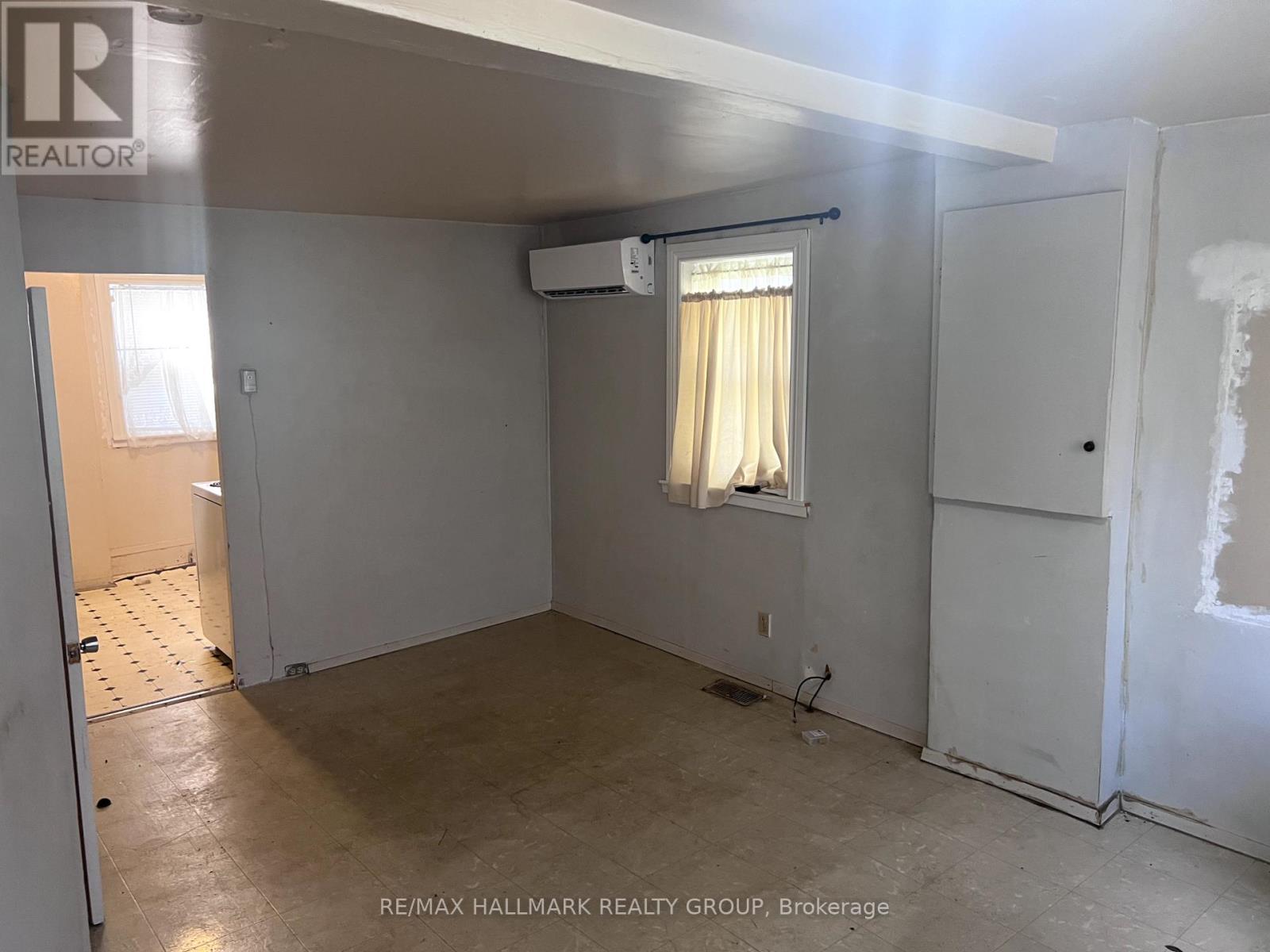 75 Louis Street, Brockville, Ontario  K6V 4H6 - Photo 11 - X12120628
