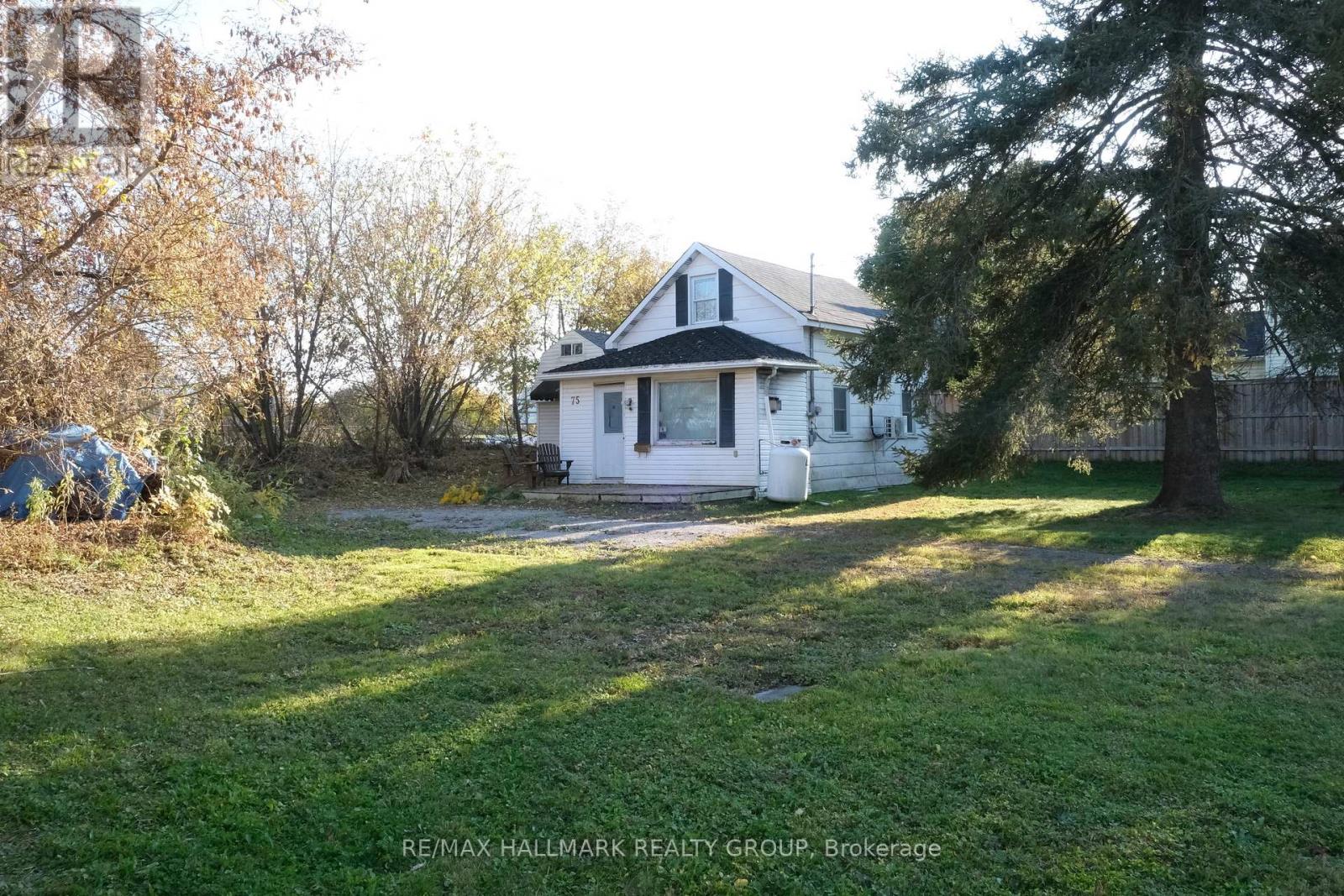 75 Louis Street, Brockville, Ontario  K6V 4H6 - Photo 3 - X12120628