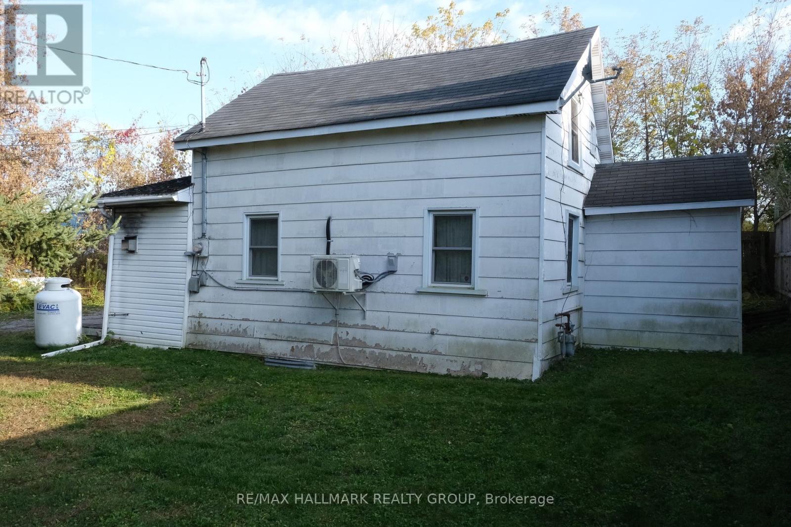 75 Louis Street, Brockville, Ontario  K6V 4H6 - Photo 4 - X12120628