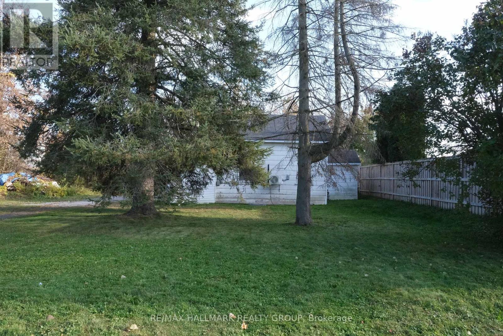 75 Louis Street, Brockville, Ontario  K6V 4H6 - Photo 7 - X12120628