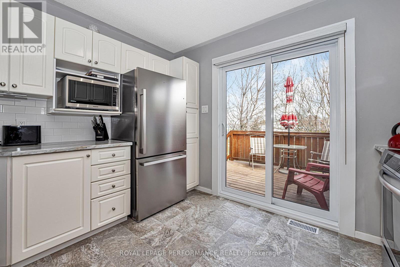 2833 Valerie Place, Clarence-Rockland, Ontario  K4K 1R3 - Photo 18 - X12120690