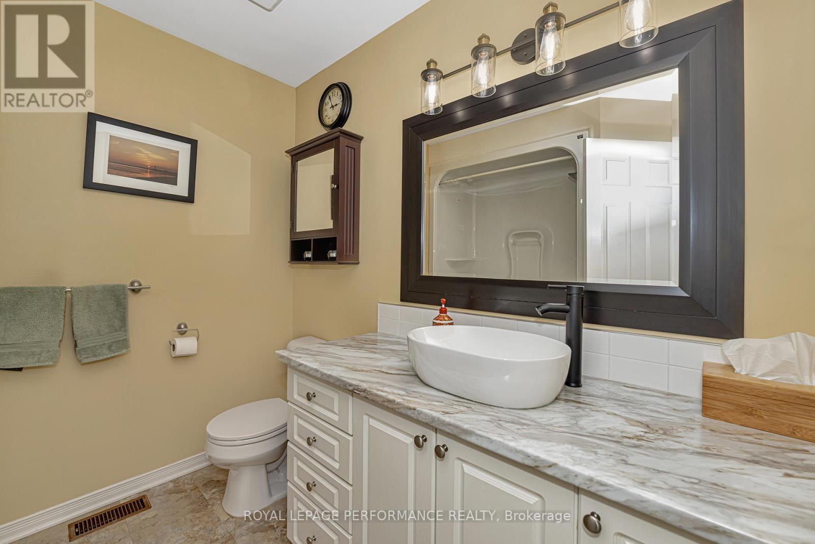 2833 Valerie Place, Clarence-Rockland, Ontario  K4K 1R3 - Photo 23 - X12120690
