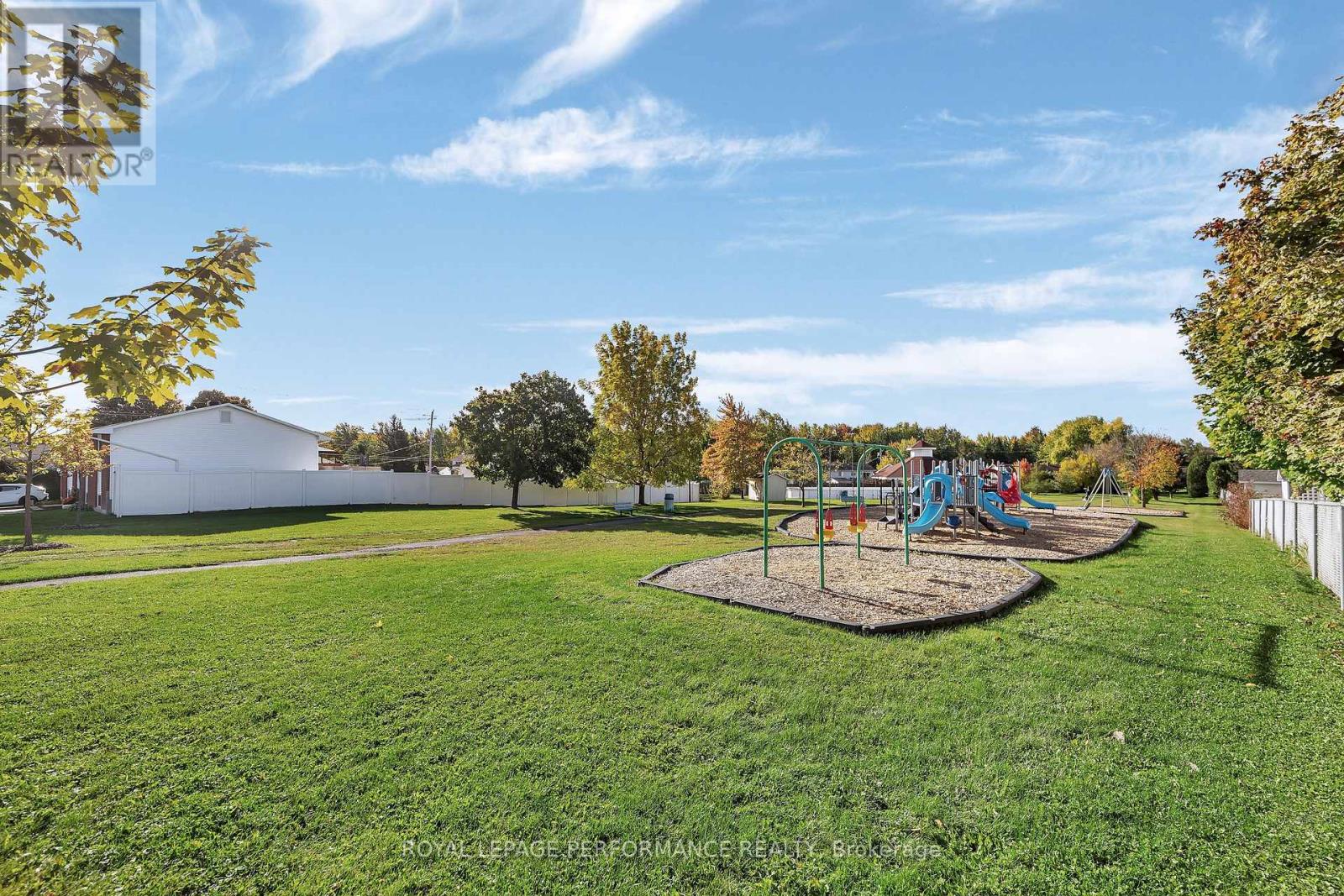 2833 Valerie Place, Clarence-Rockland, Ontario  K4K 1R3 - Photo 30 - X12120690