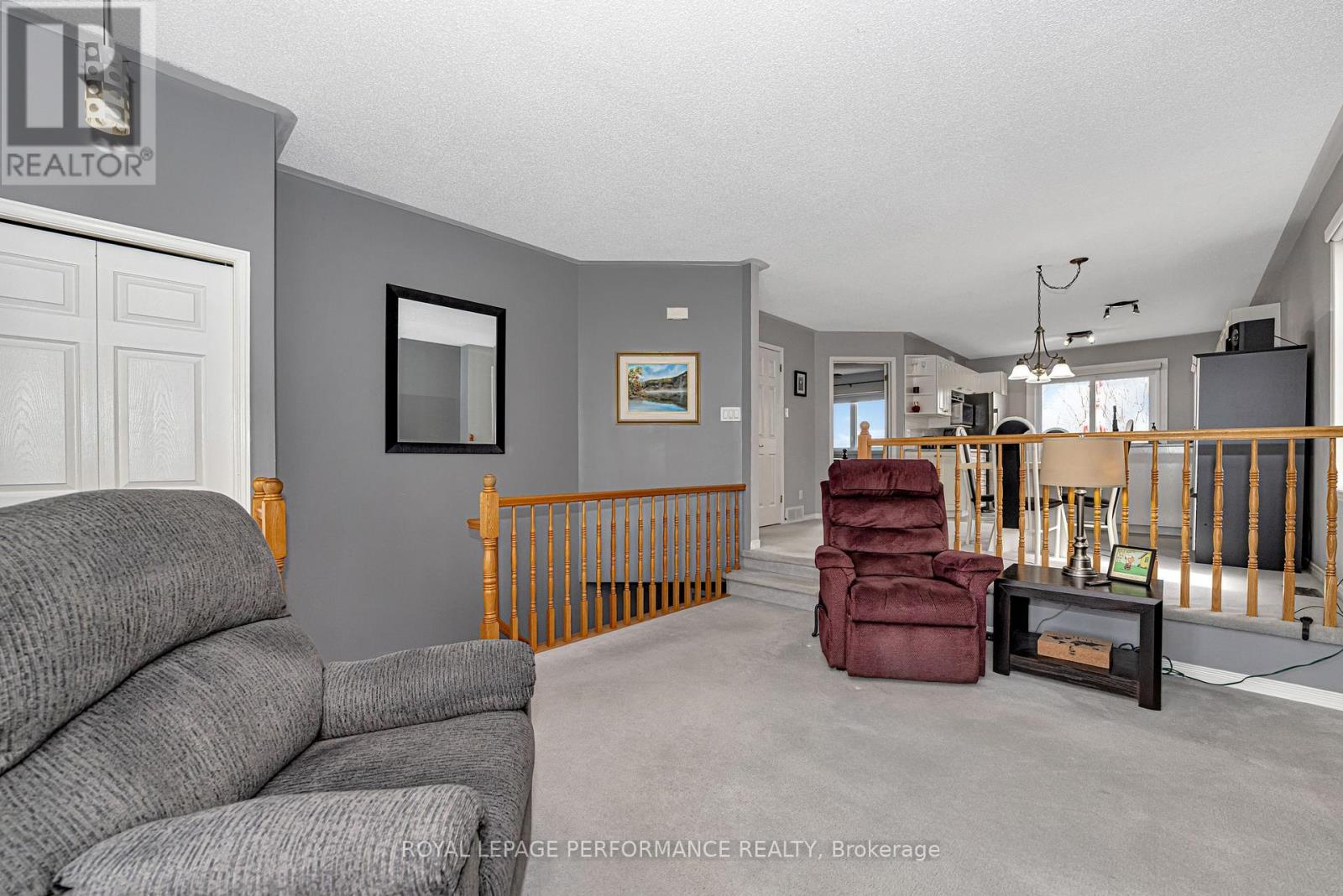 2833 Valerie Place, Clarence-Rockland, Ontario  K4K 1R3 - Photo 7 - X12120690