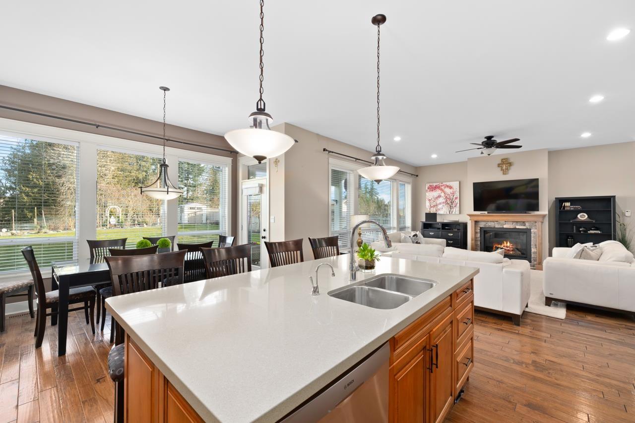 2052 Merlot Boulevard, Abbotsford, British Columbia  V4X 0A6 - Photo 11 - R2972553