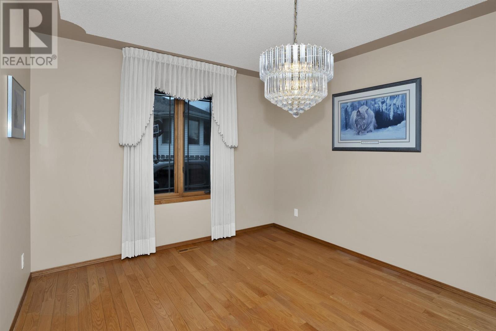 120 Wolverine Cres, Thunder Bay, Ontario  P7C 5Z2 - Photo 6 - TB250974