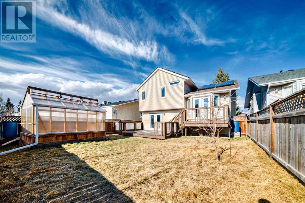 229 Sandarac Drive Nw, Calgary, Alberta  T3K 3W8 - Photo 35 - A2212633