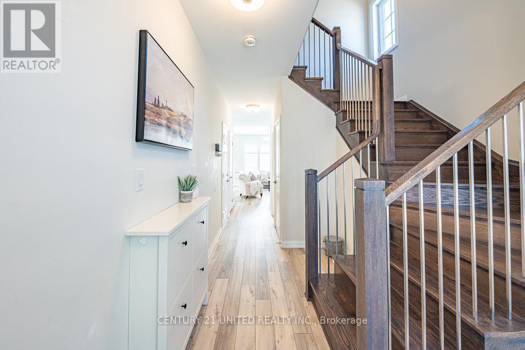 Property at 275 NOFTALL GARDENS image 4