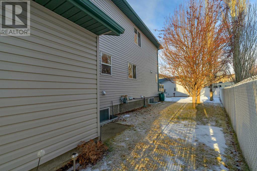 116 Oakmere Place, Chestermere, Alberta  T1X 1L1 - Photo 40 - A2216214