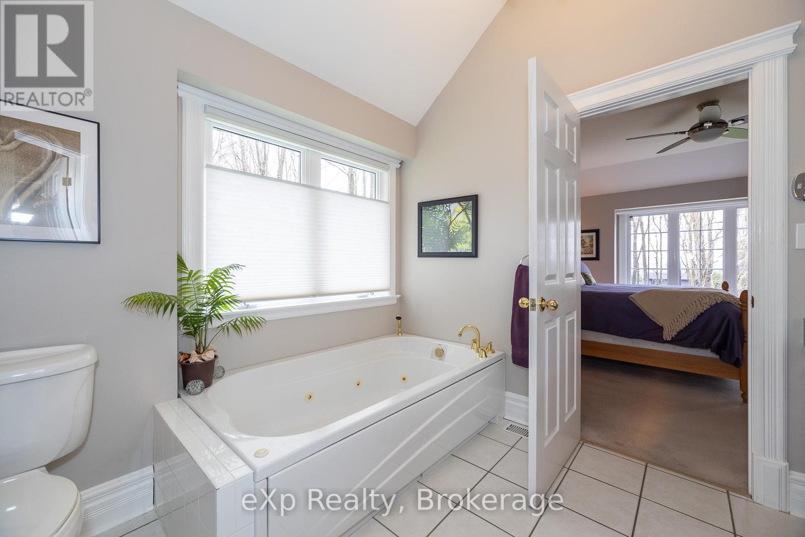 171 Ashgrove Lane, Meaford, Ontario  N0H 1B0 - Photo 22 - X12120634