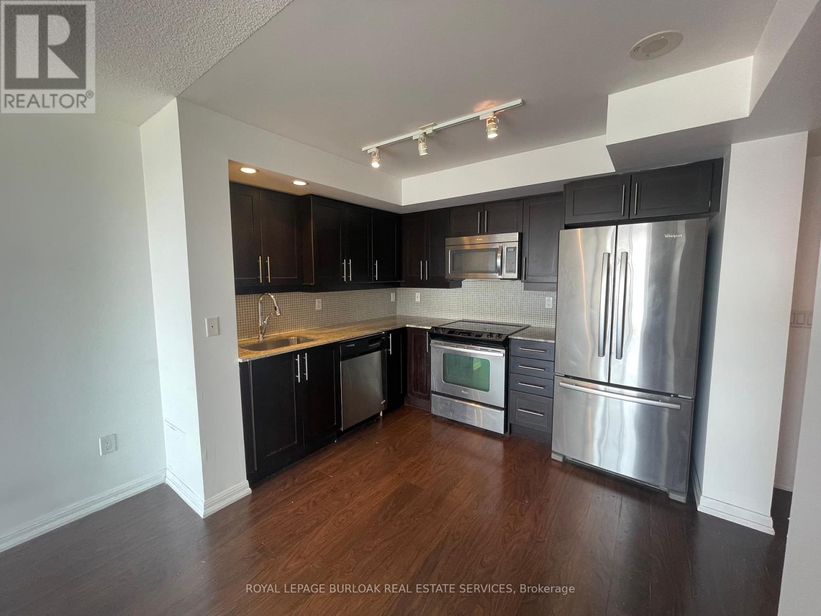805 - 85 East Liberty Street E, Toronto (Niagara), Ontario  L7L 7H3 - Photo 6 - C12120535