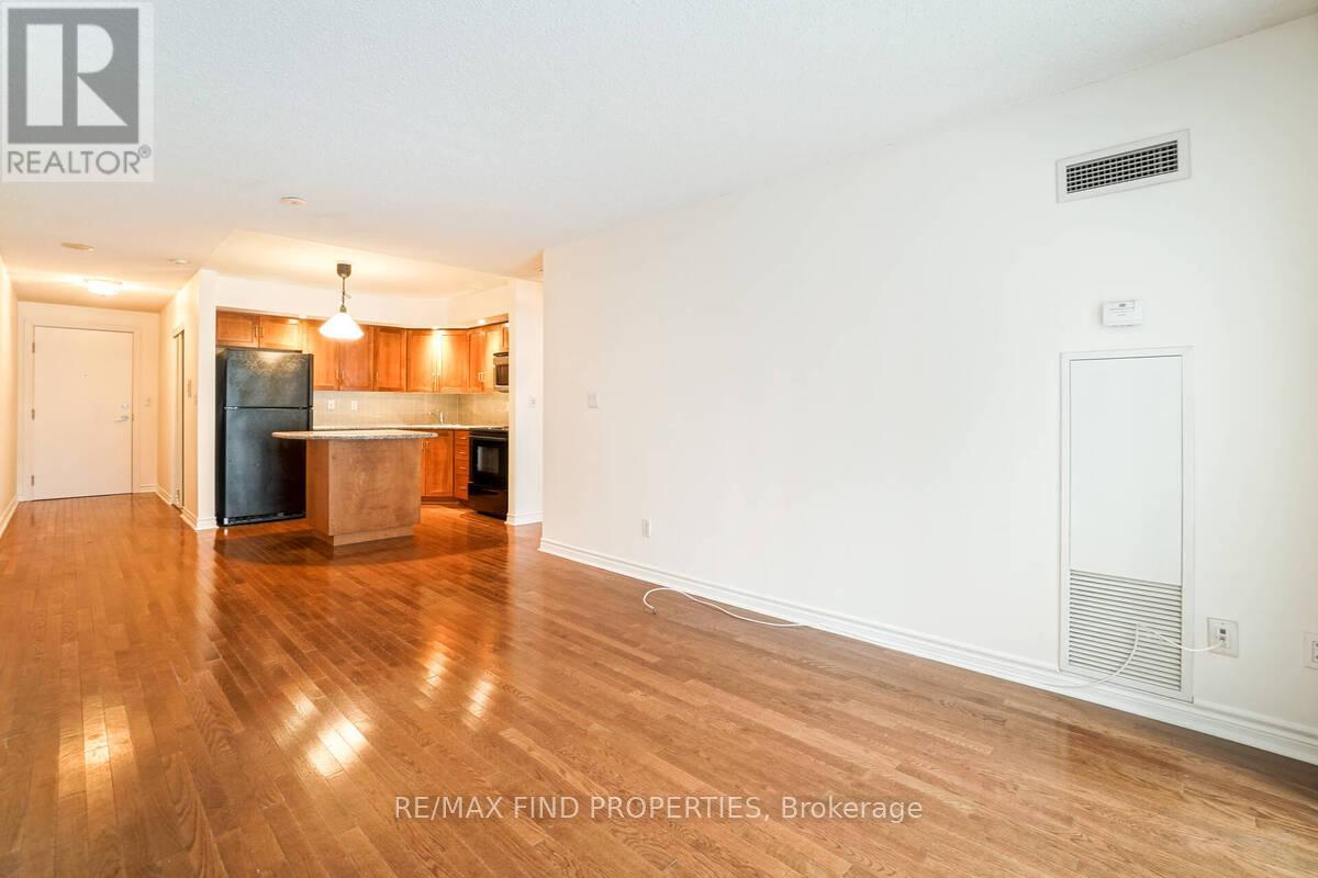 401 - 270 Wellington Street W, Toronto, Ontario  M5V 3P5 - Photo 13 - C12120544