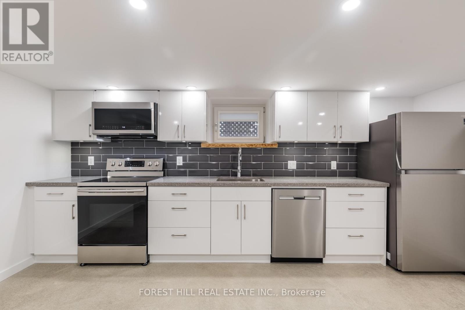 Lower - 13 Barton Avenue, Toronto (Annex), Ontario  M5R 1G7 - Photo 12 - C12120561