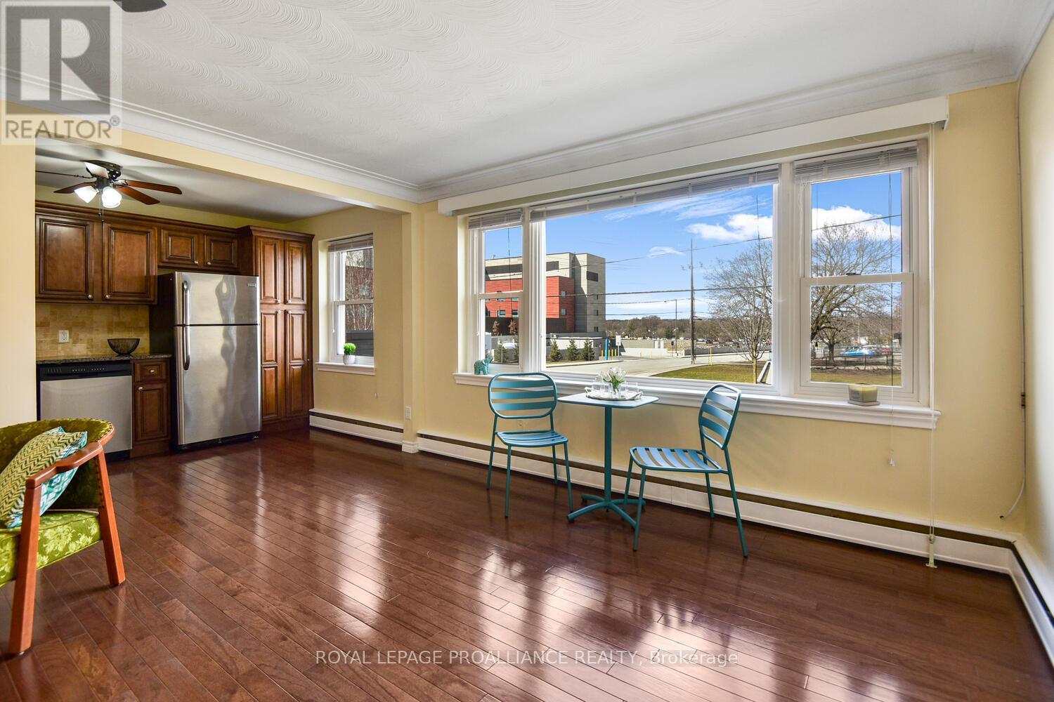 10 - 167 Pearl Street E, Brockville, Ontario  K6V 1R5 - Photo 8 - X12120691