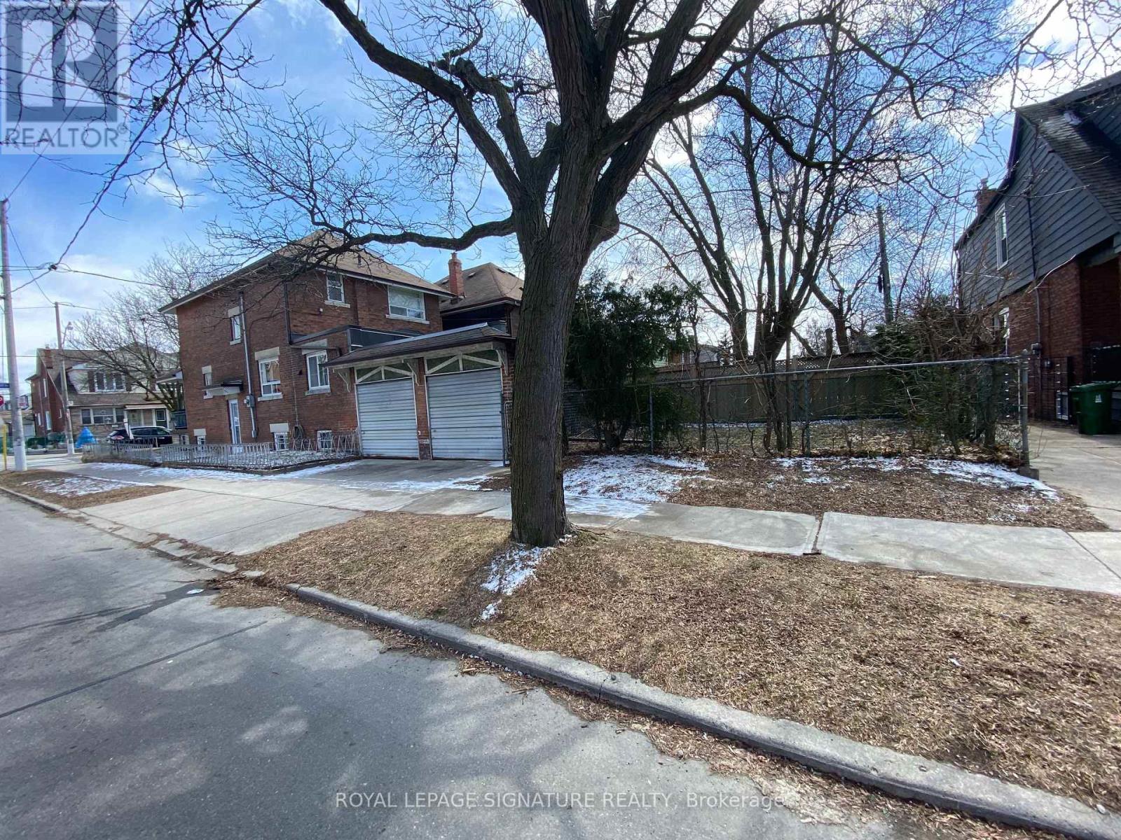108 Glebemount Avenue, Toronto (Danforth), Ontario  M4C 3R8 - Photo 4 - E12120550