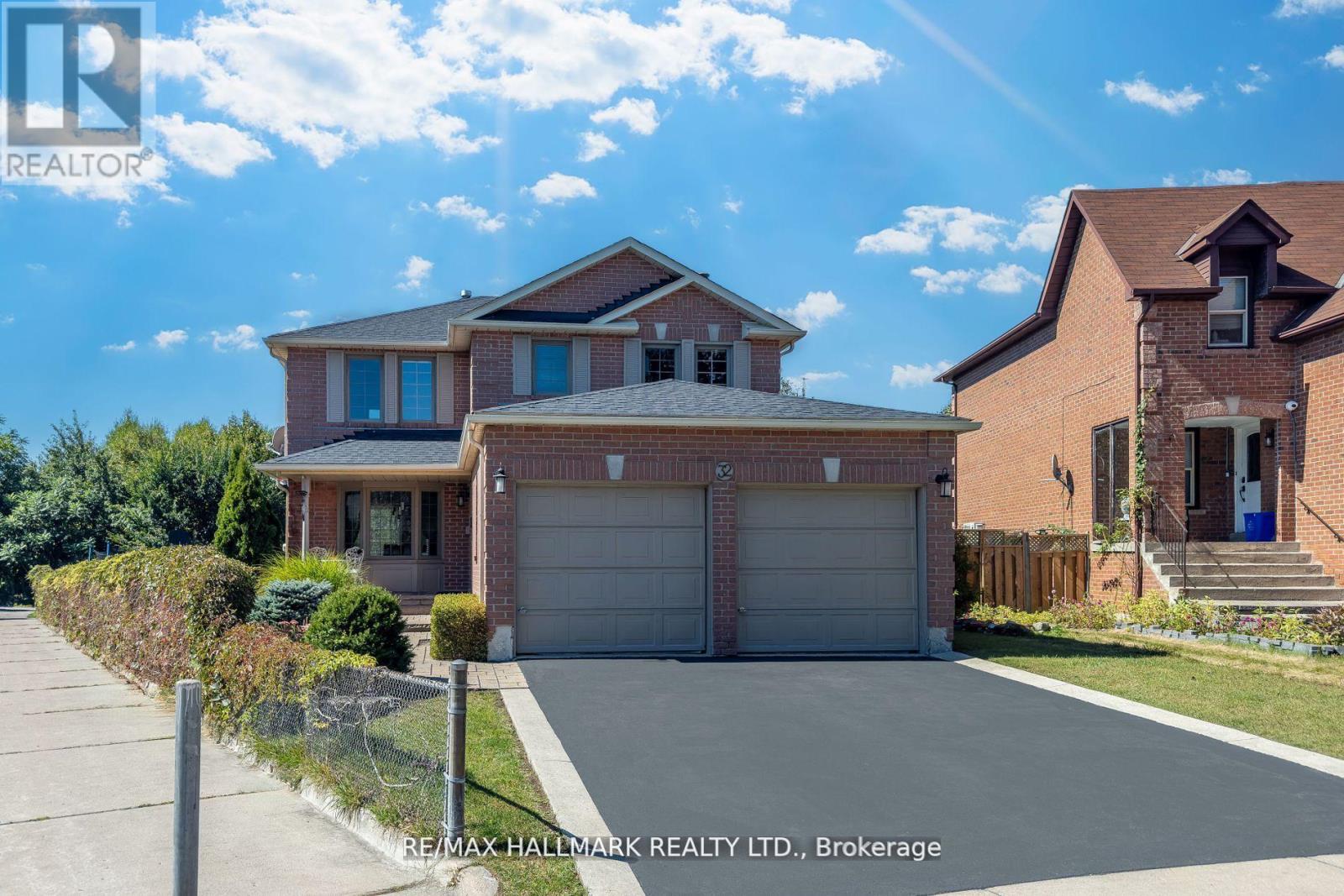 Property at 32 NOAKE CRESCENT image 3