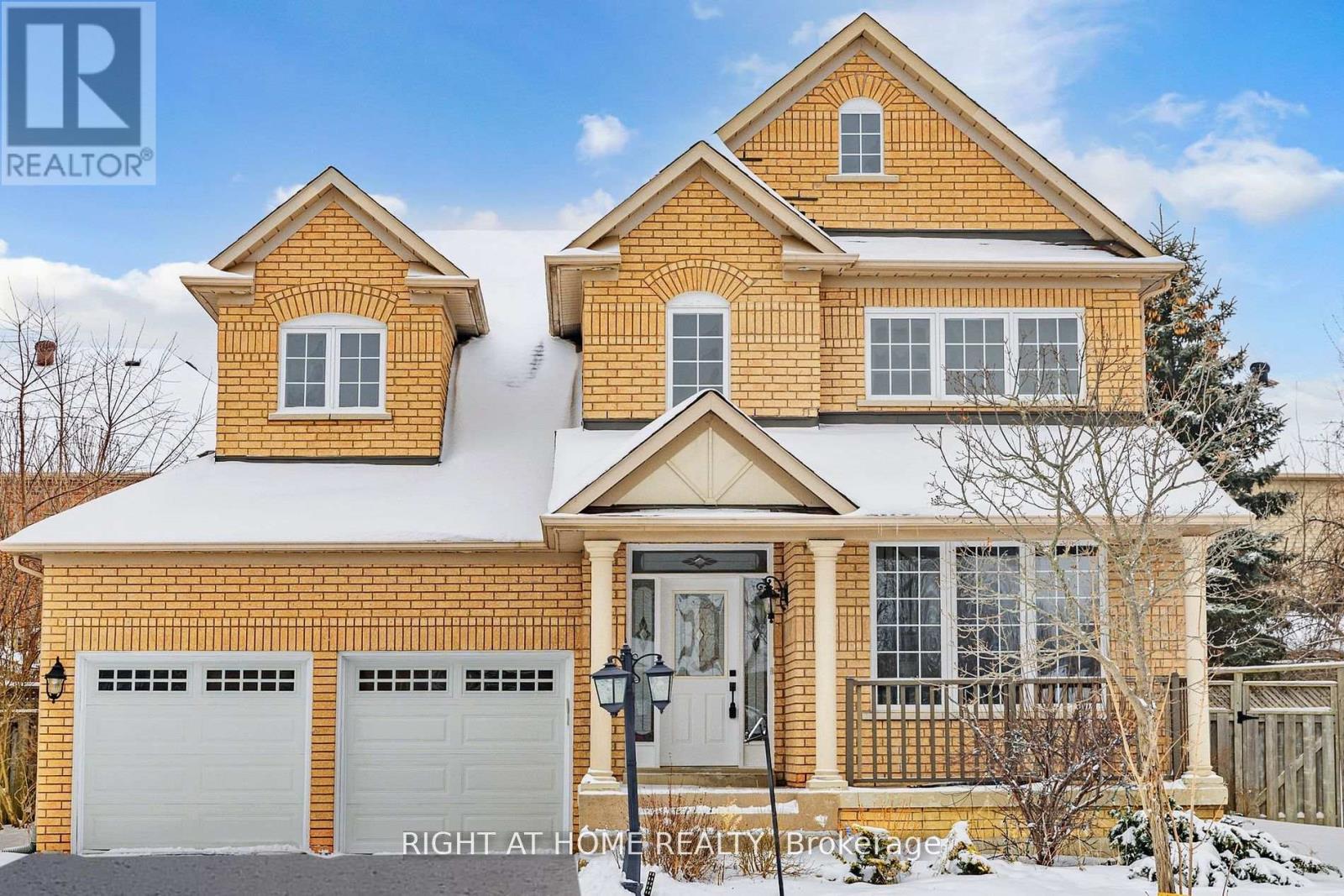 23 WALDRON CRESCENT, Richmond Hill, Ontario