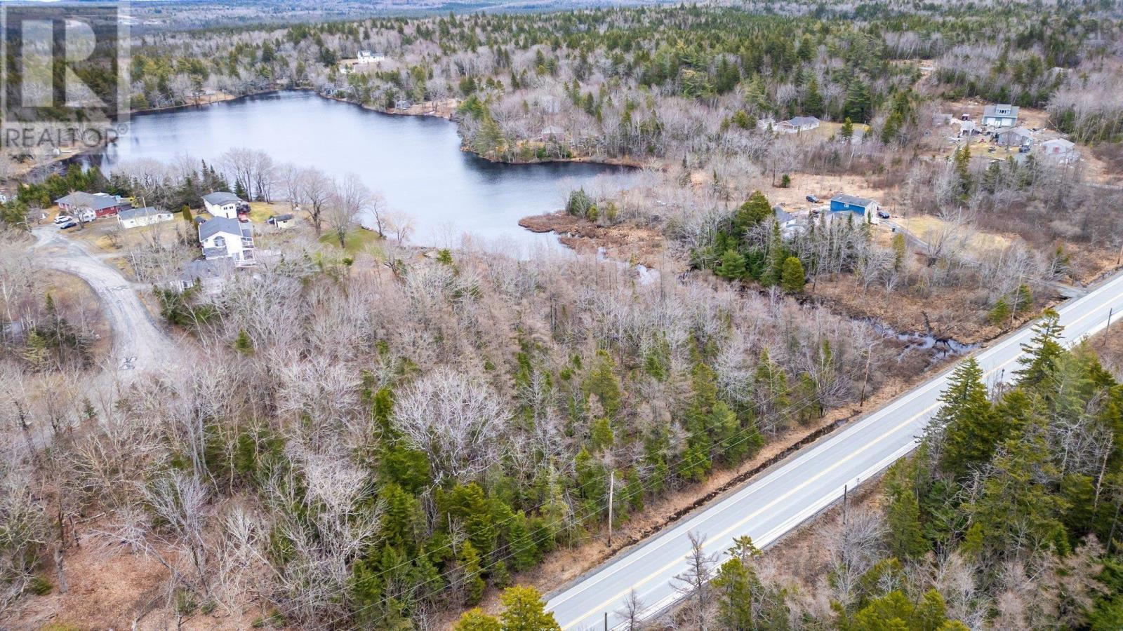761 Highway 1, Mount Uniacke, Nova Scotia  B0N 1Z0 - Photo 3 - 202508223