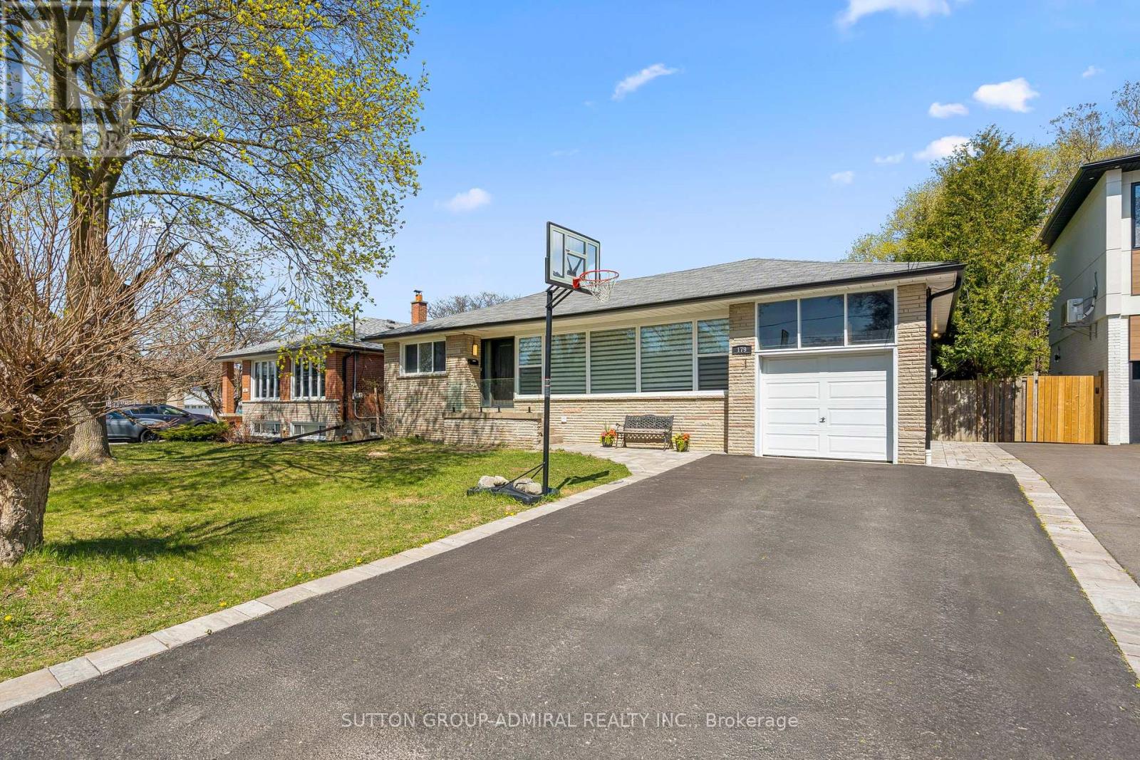 179 Elder Street, Toronto, Ontario  M3H 5H3 - Photo 1 - C12120729