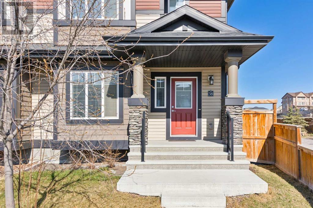 38 Clydesdale Crescent, Cochrane, Alberta  T4C 2S5 - Photo 2 - A2215060