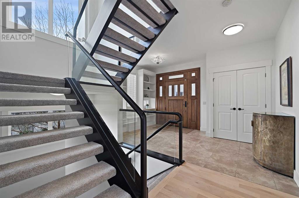 549 Aspen Glen Place Sw, Calgary, Alberta  T3H 0E9 - Photo 3 - A2213550