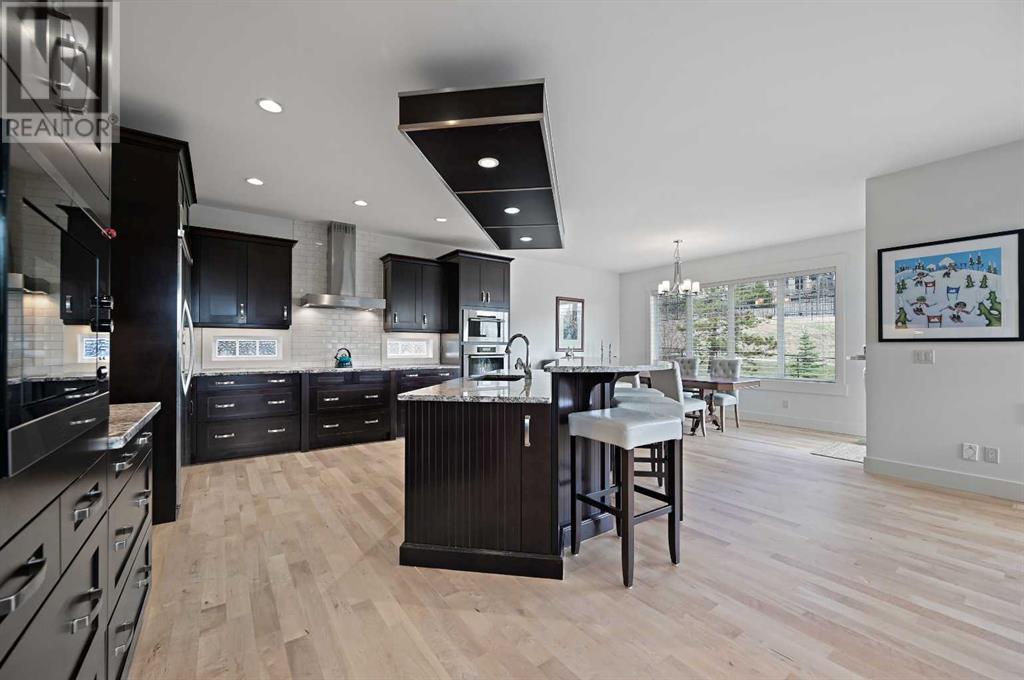 549 Aspen Glen Place Sw, Calgary, Alberta  T3H 0E9 - Photo 7 - A2213550