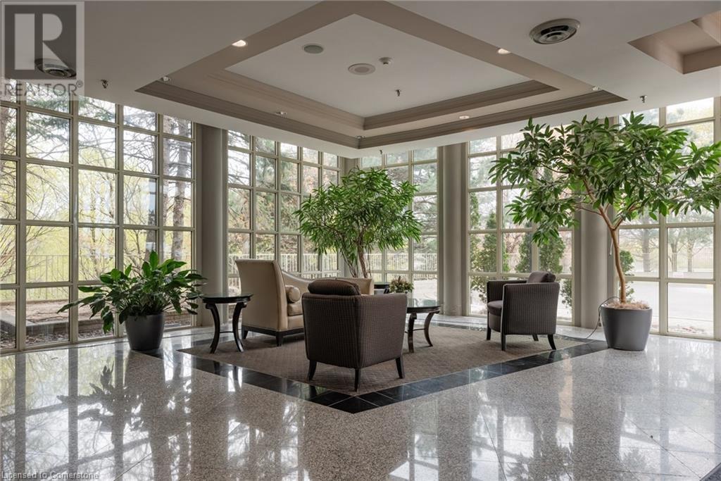 50 Eglinton Avenue W Unit# 1002, Mississauga, Ontario  L5R 3P5 - Photo 3 - 40723939