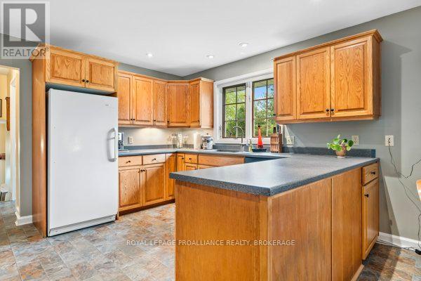 1733 Hitchcock Drive, South Frontenac, Ontario  K0H 1X0 - Photo 15 - X12120410