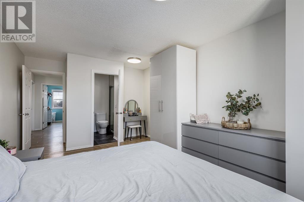 117 Canoe Square Sw, Airdrie, Alberta  T4B 2N7 - Photo 14 - A2215722
