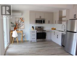 UPPER - 184 BURRIS STREET, Hamilton, Ontario
