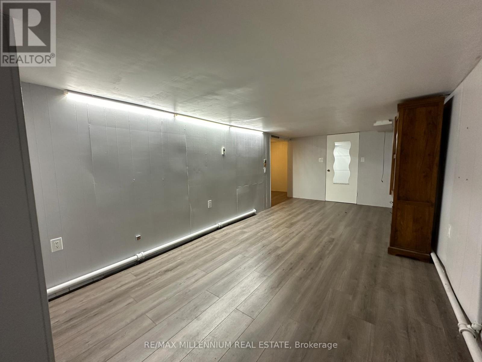 4680 Sixth Avenue, Niagara Falls, Ontario  L2E 4T5 - Photo 19 - X12120537