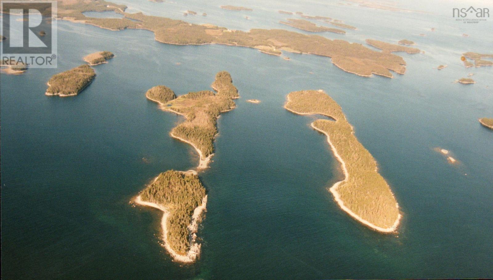Property at Hartlings Island image 2