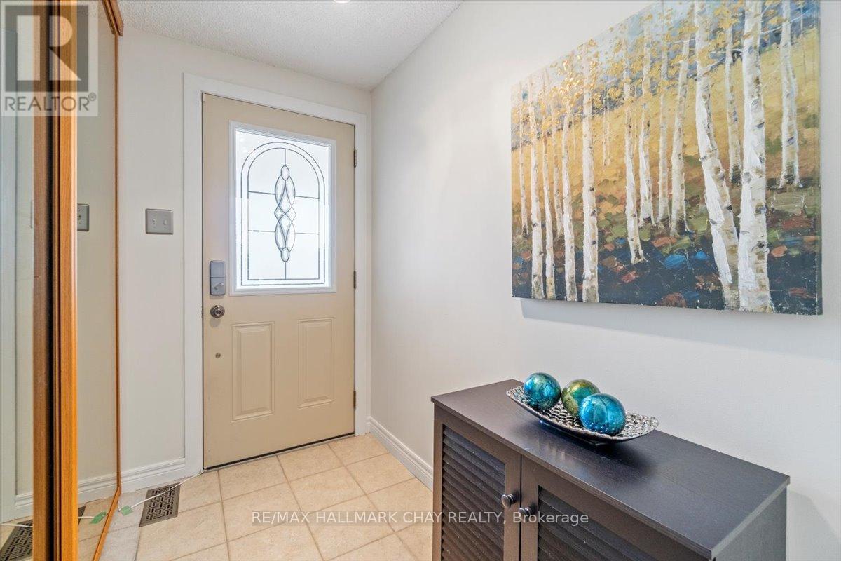 13 Ford Street, Barrie, Ontario  L4N 5X2 - Photo 5 - S12120621