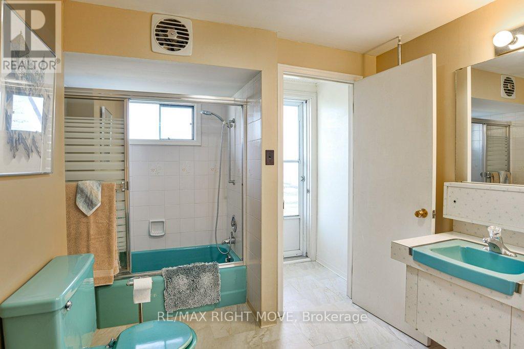 1971 Woods Bay Road, Severn, Ontario  L3V 0V7 - Photo 26 - S12120663