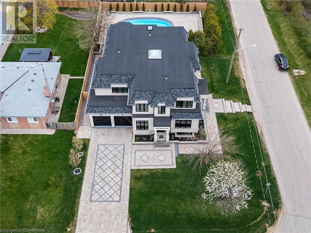 Property at 2049 WAKELY Street image 3