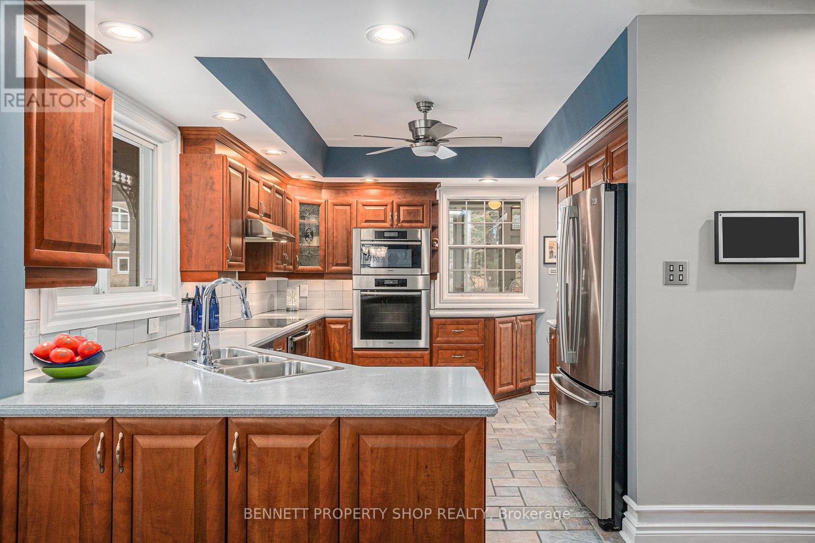 22 Ashwood Crescent, Ottawa, Ontario  K2G 2S8 - Photo 8 - X12120829