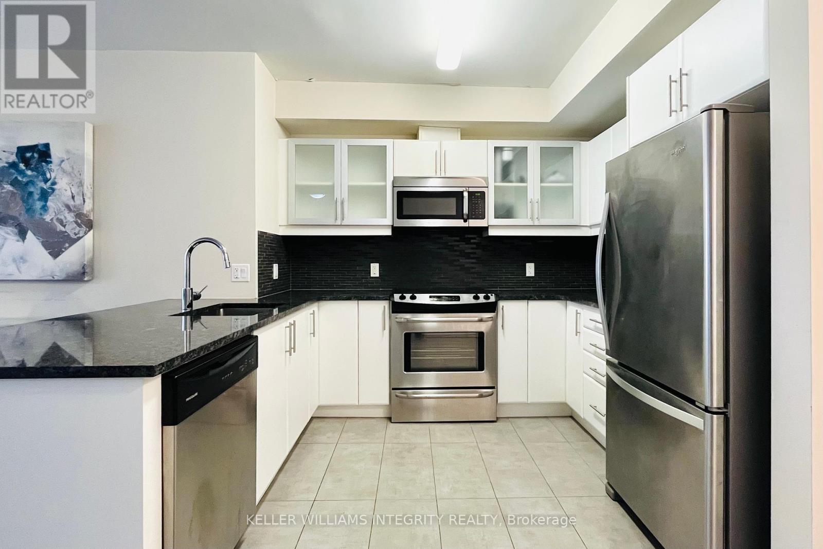 802 - 185 Besserer Street, Ottawa, Ontario  K1N 0B6 - Photo 5 - X12120837